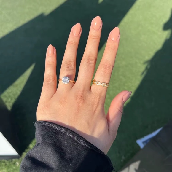 Move Uno Elegant Silver Link Resizable Ring - Picture 11 of 16